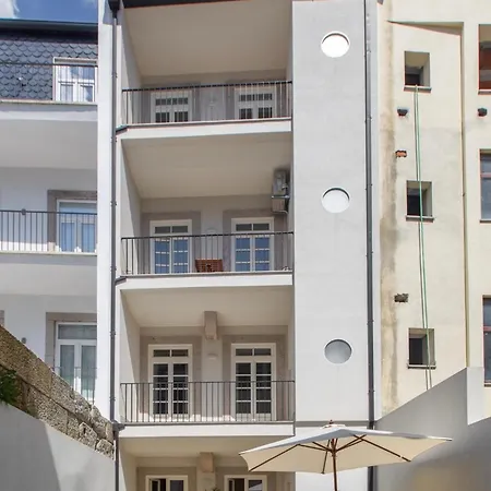 Apartment Charmhouse Garden Downtown Porto